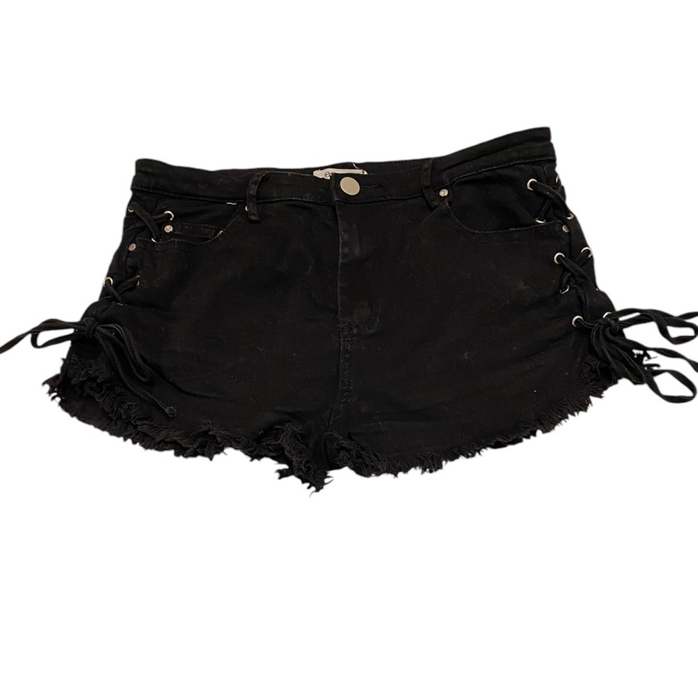 Essue Black Lace Up Fringed Trendy Festival Style Shorts Size Medium.   Junior.